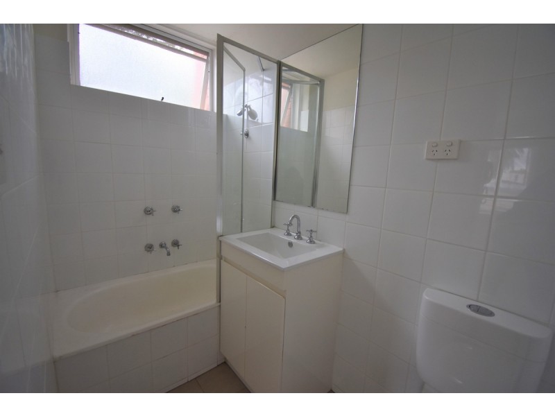 8/12 Normanby Street, Windsor VIC 3181