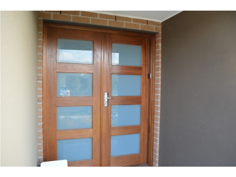 8 Scottsmith Crescent, Truganina VIC 3029