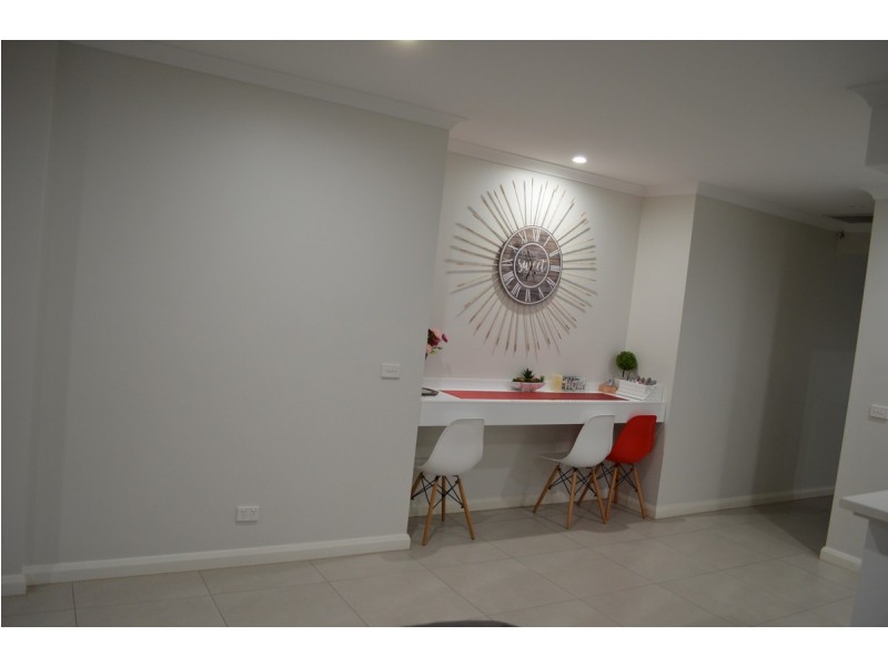 8 Scottsmith Crescent, Truganina VIC 3029