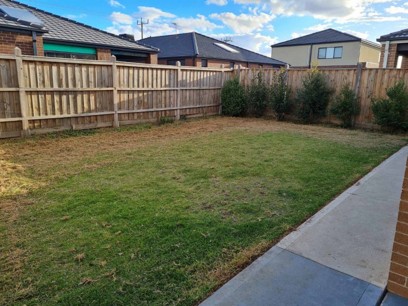 8 Scottsmith Crescent, Truganina VIC 3029