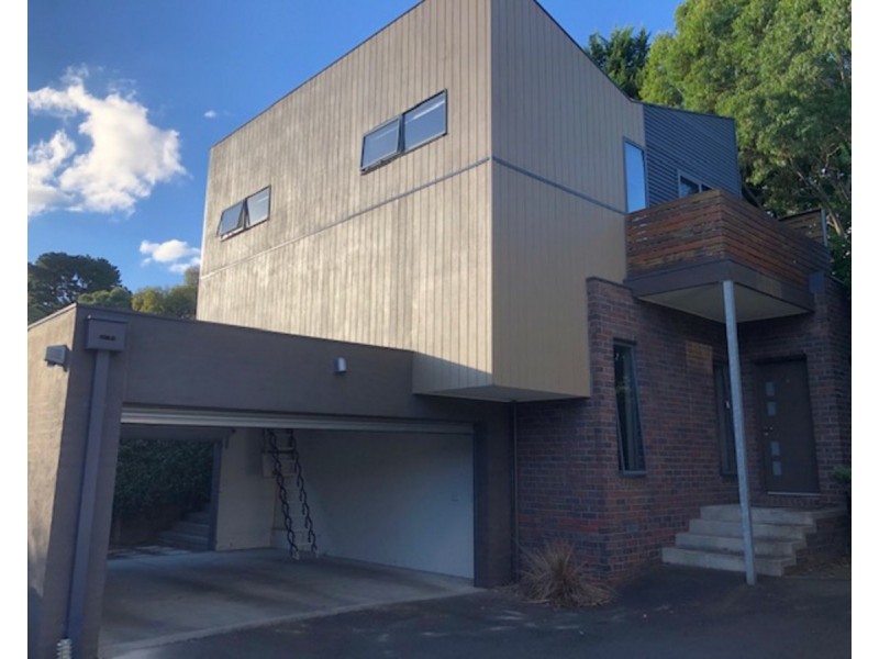 3/18 Ross Road, Croydon VIC 3136