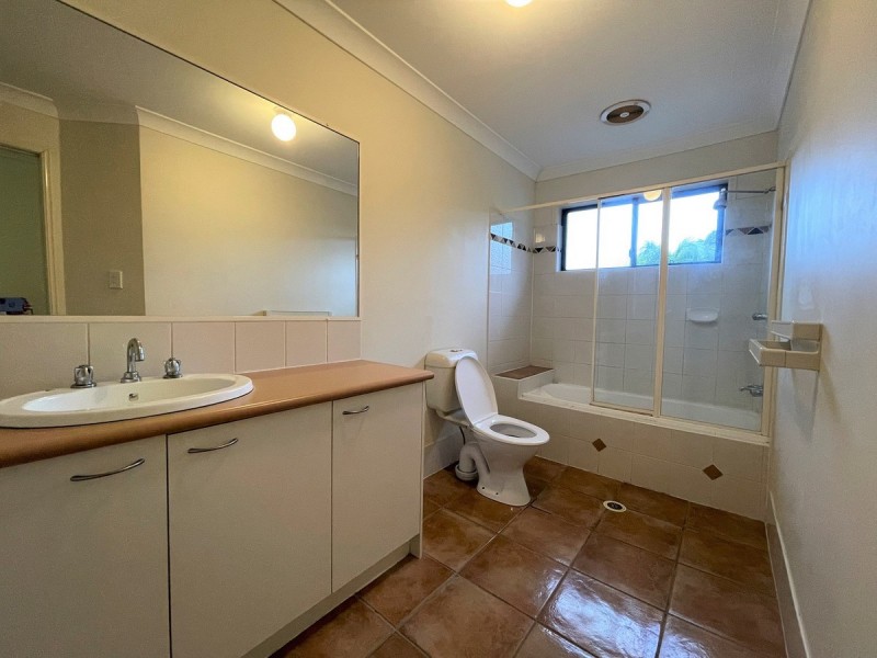 18 Pumice Street, Eight Mile Plains QLD 4113