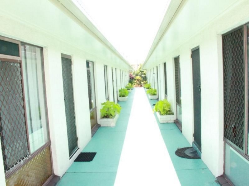 8/213 Scarborough Street, Southport QLD 4215