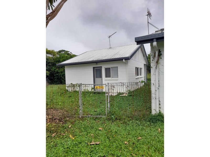 5 Vigilant Close, Bentley Park QLD 4869