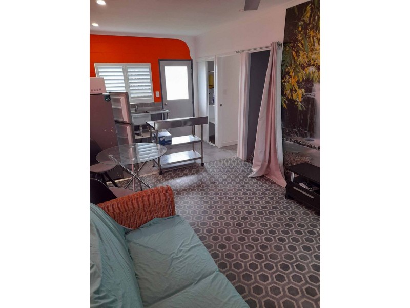 5 Vigilant Close, Bentley Park QLD 4869