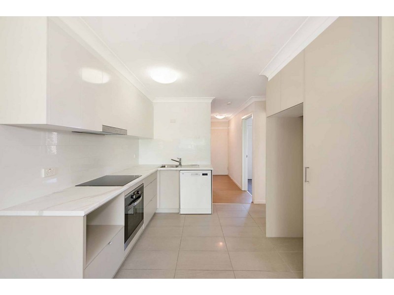 8/102 Kedron Park Road, Wooloowin QLD 4030