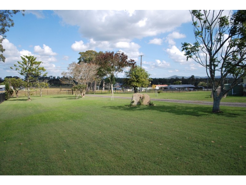 80 Jensen Road, Wadalba NSW 2259