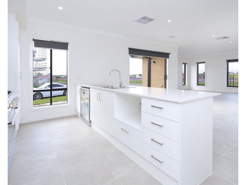 69 Belvedere Drive, Truganina VIC 3029