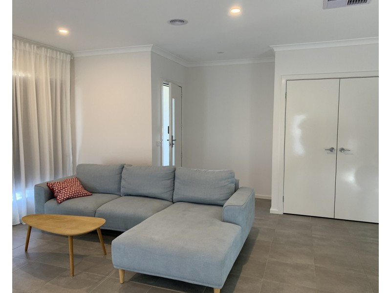 69 Belvedere Drive, Truganina VIC 3029