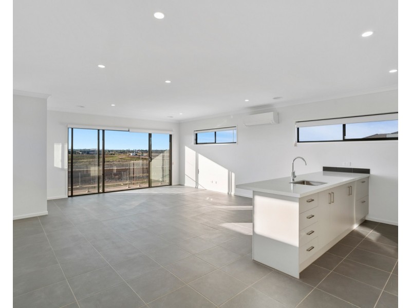 71 Callaway Street, Wyndham Vale VIC 3024