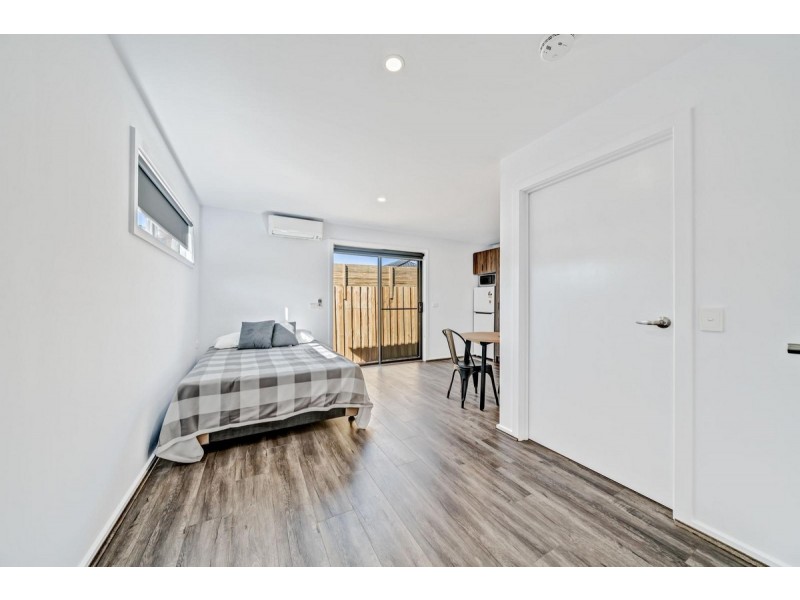 1/4 George Street, Noble Park VIC 3174