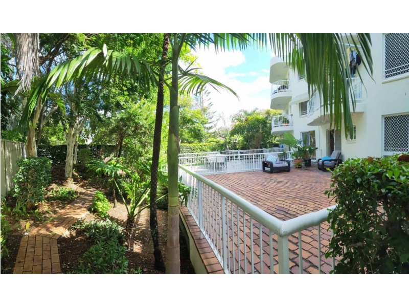 . Seagull Avenue, Mermaid Beach QLD 4218