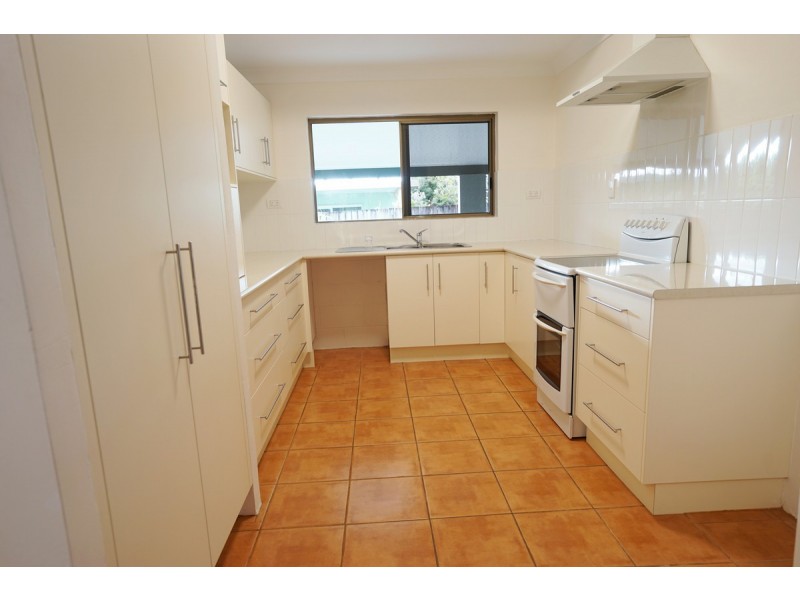 B/76 Veivers Road, Palm Cove QLD 4879