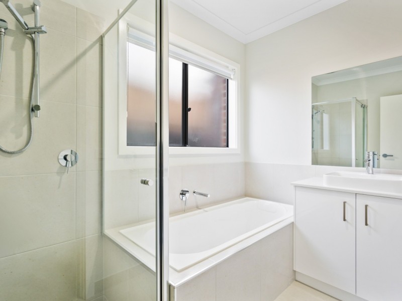 7 Coolbinia Avenue, Werribee VIC 3030