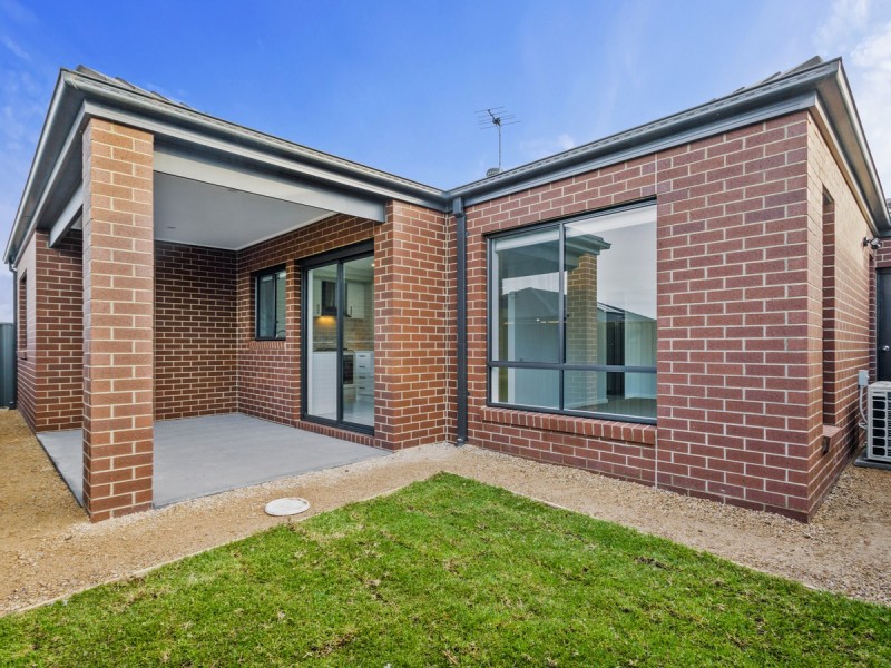 7 Coolbinia Avenue, Werribee VIC 3030