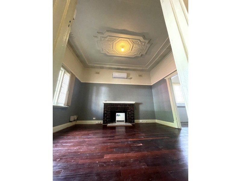 11 McMaster Street, Victoria Park WA 6100