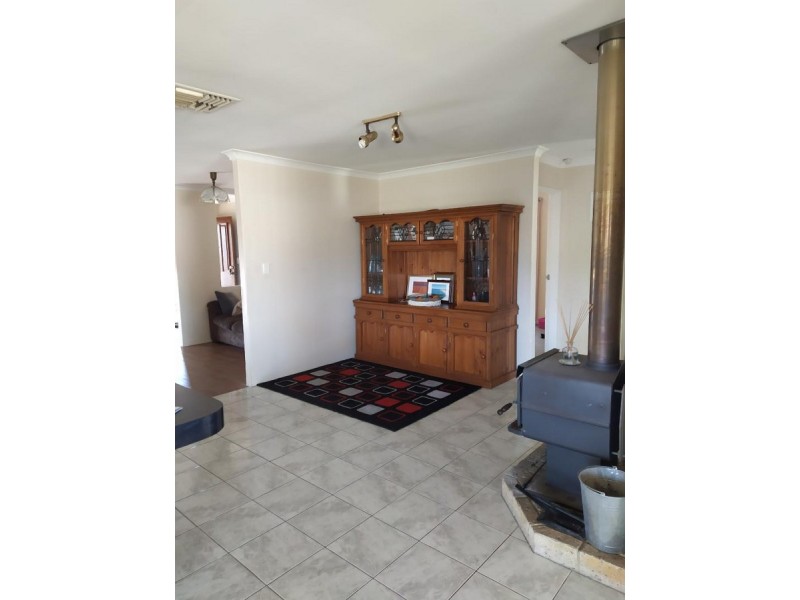 125 Hamelin Drive, Ballajura WA 6066