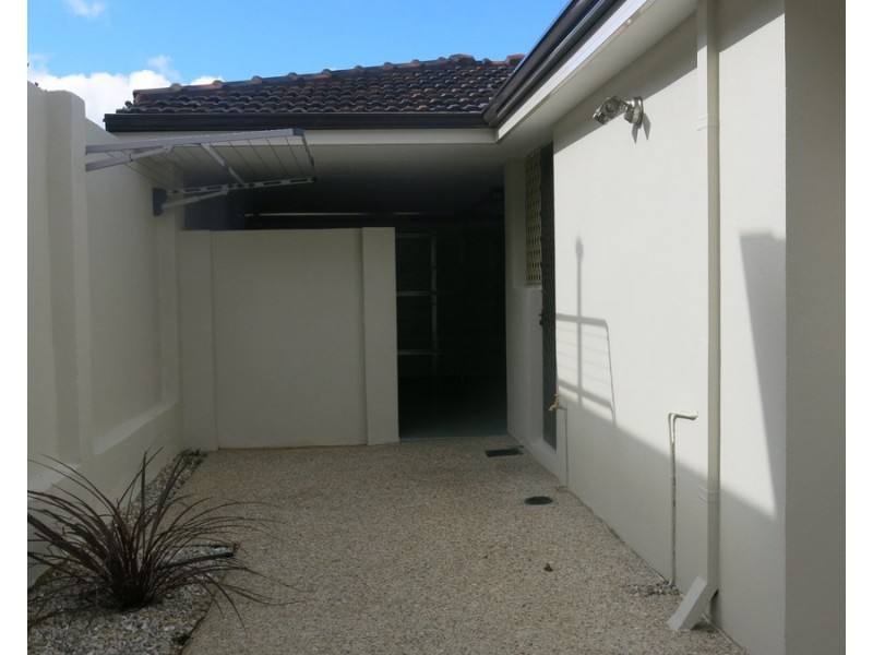 2/55 South Terrace Street, Como WA 6152