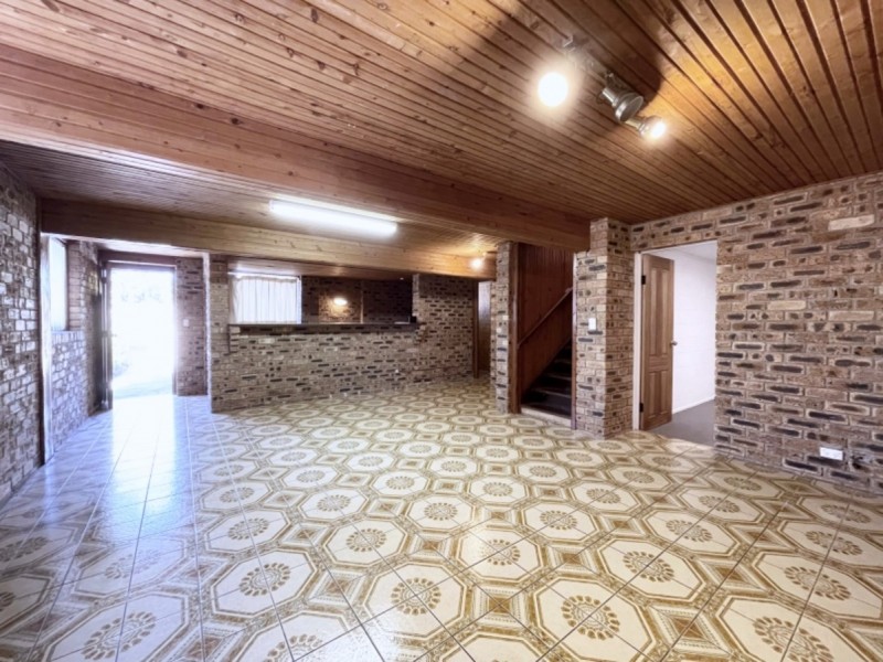 8 Lorinya Street, Mansfield QLD 4122