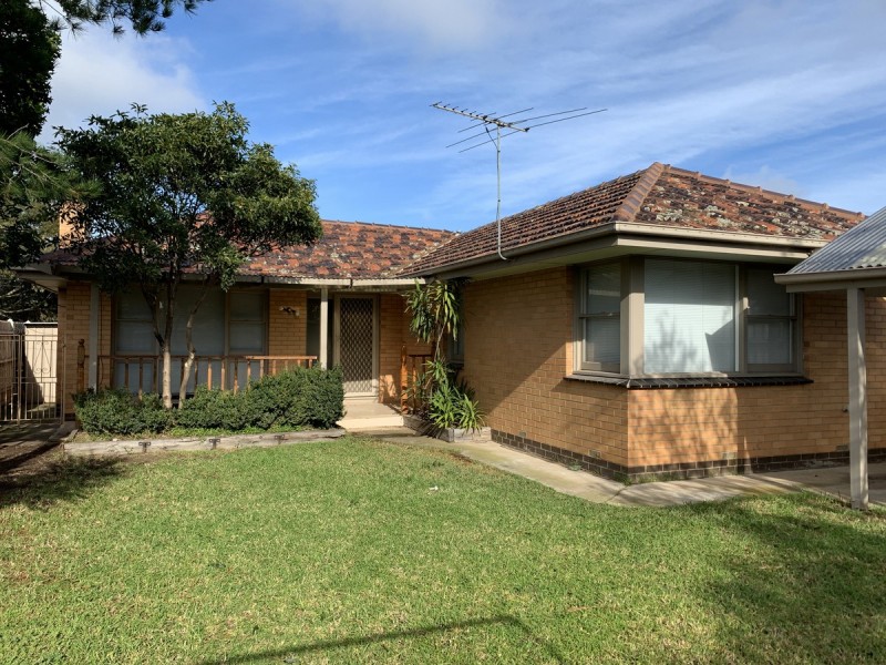 25 Cameron Avenue, Altona Meadows VIC 3028