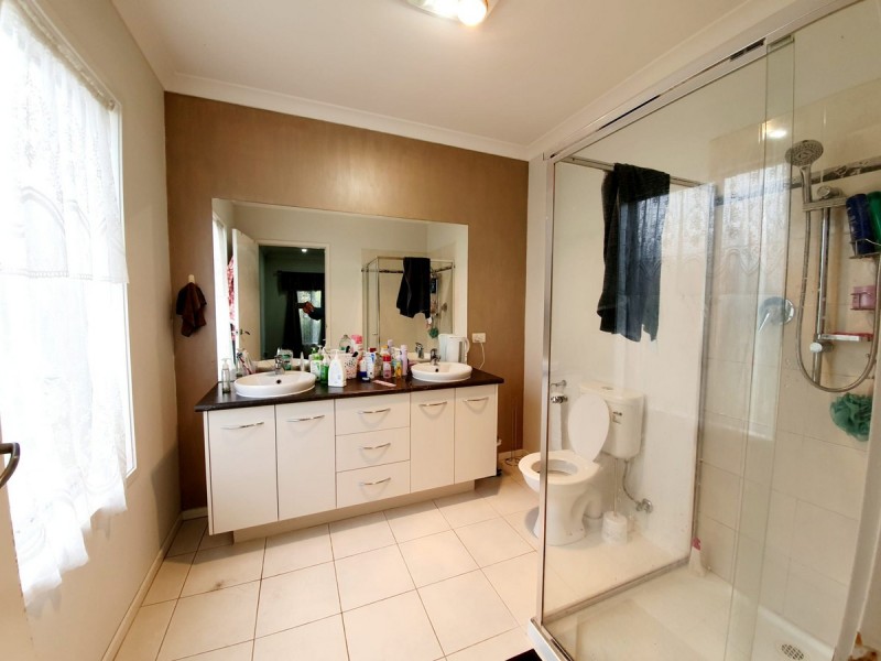 25 Kings Glen, Craigieburn VIC 3064