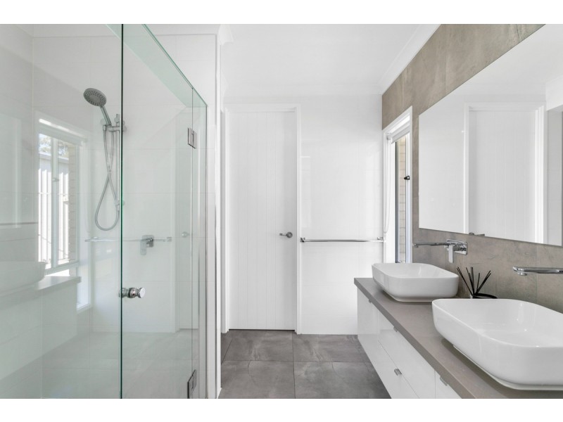 442 Oakey Flat Road, Morayfield QLD 4506