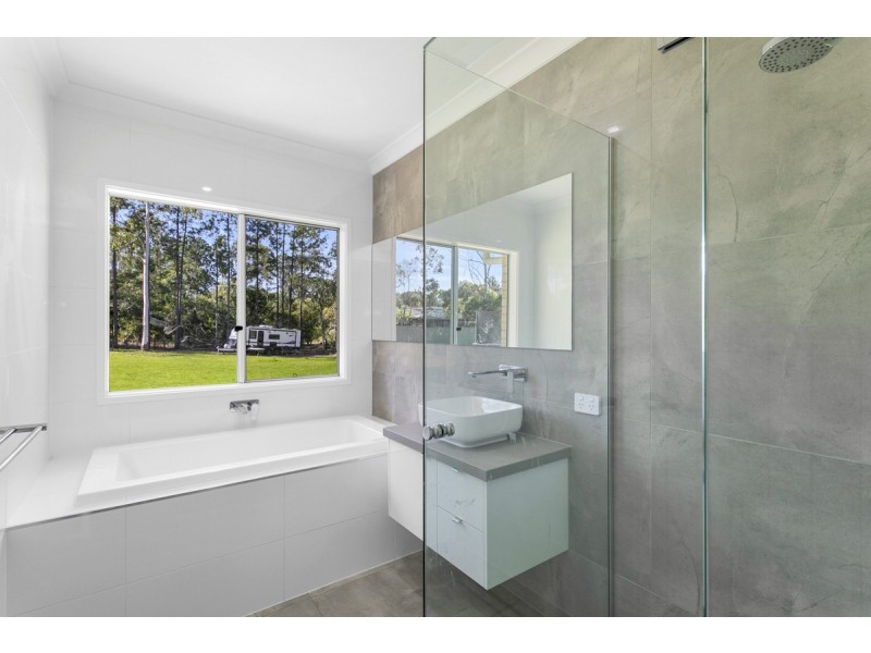 442 Oakey Flat Road, Morayfield QLD 4506