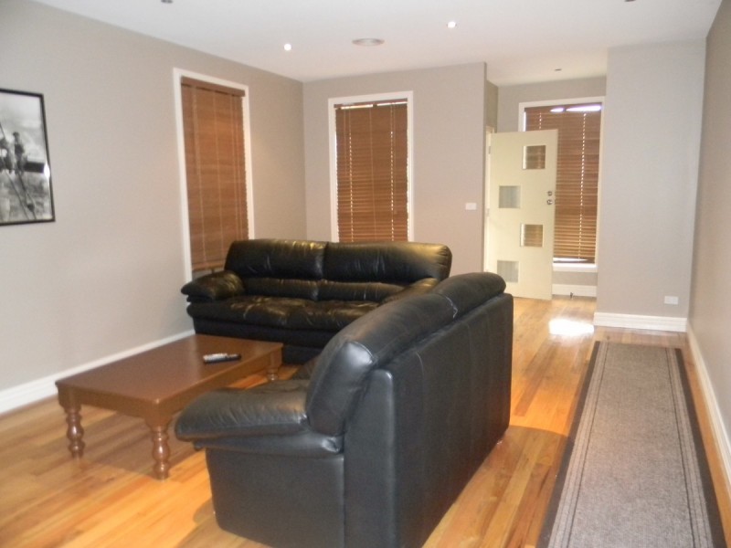 6 Charlesworth Street, Laverton VIC 3028