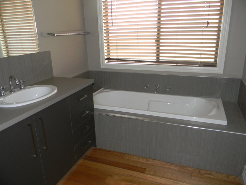 6 Charlesworth Street, Laverton VIC 3028