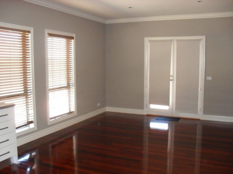 1A Wood Street, Deer Park VIC 3023