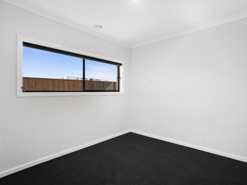 19 Camrose Street, Mickleham VIC 3064