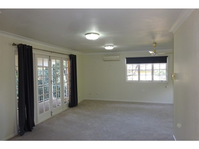 119 Lambert Road, Indooroopilly QLD 4068