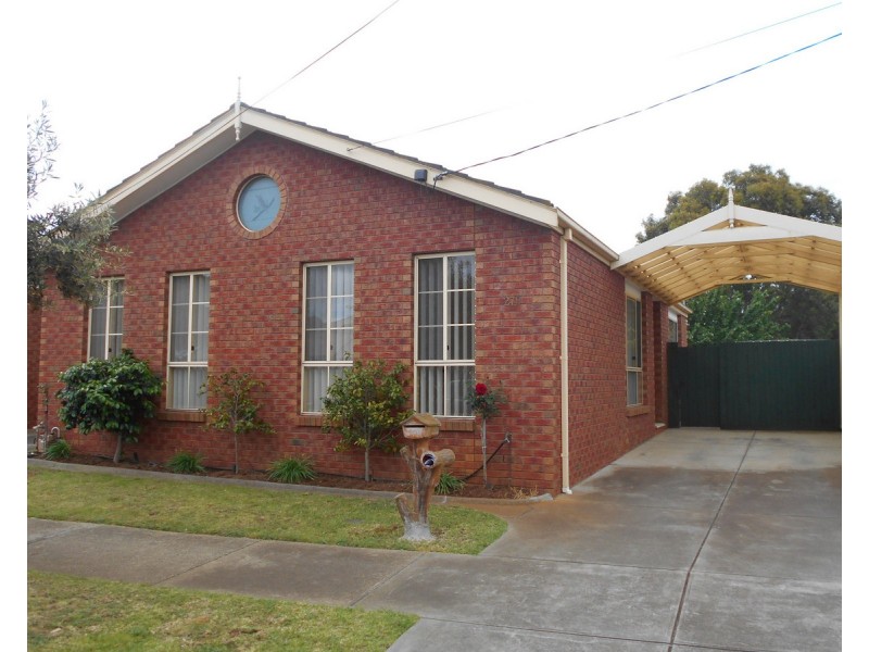B/27 Wackett  Street, Laverton VIC 3028
