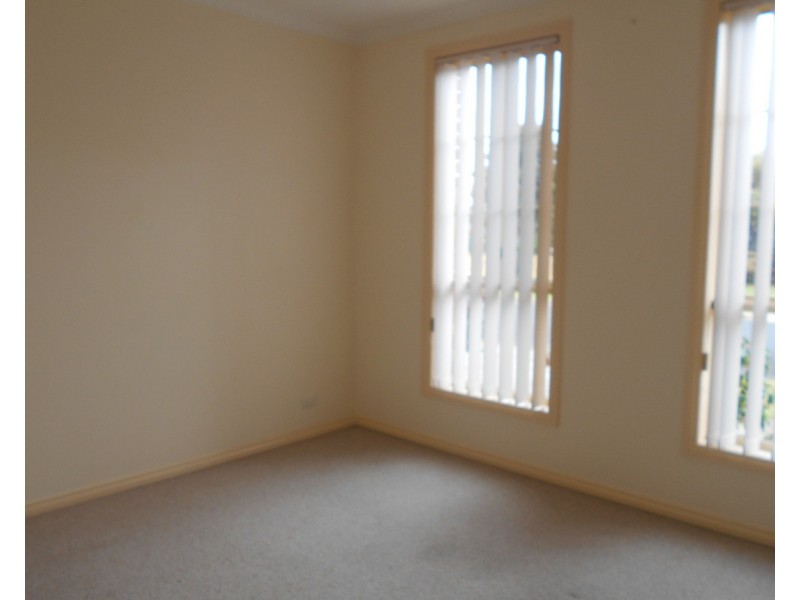 B/27 Wackett  Street, Laverton VIC 3028