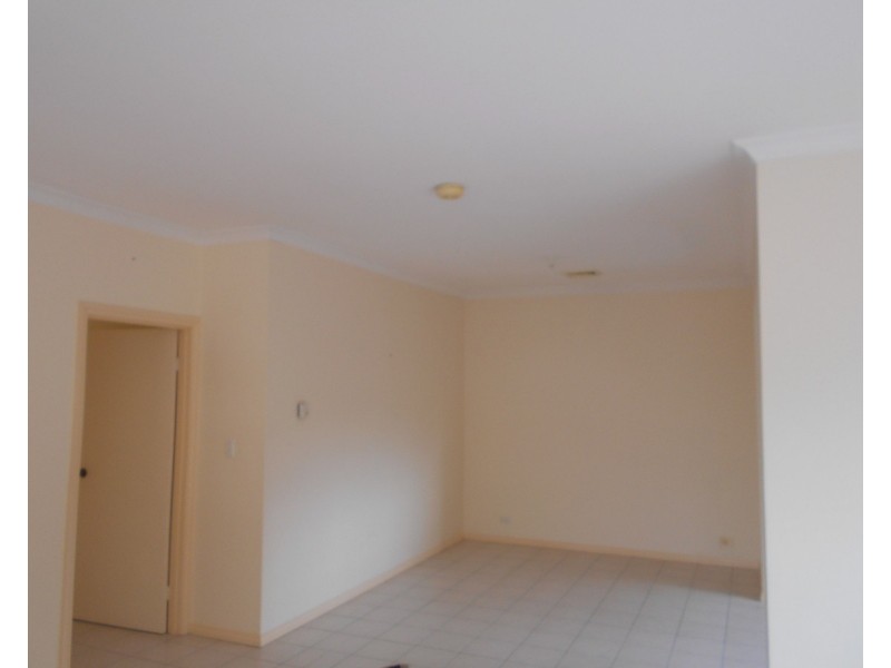 B/27 Wackett  Street, Laverton VIC 3028