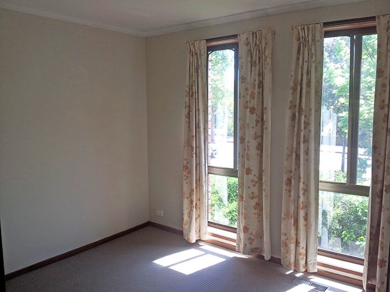 1/31 Barkly Street, Carlton VIC 3053