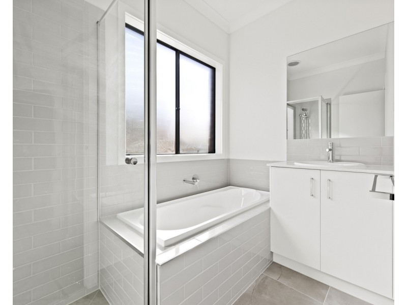 32 Berrigan Drive, Bonshaw VIC 3352