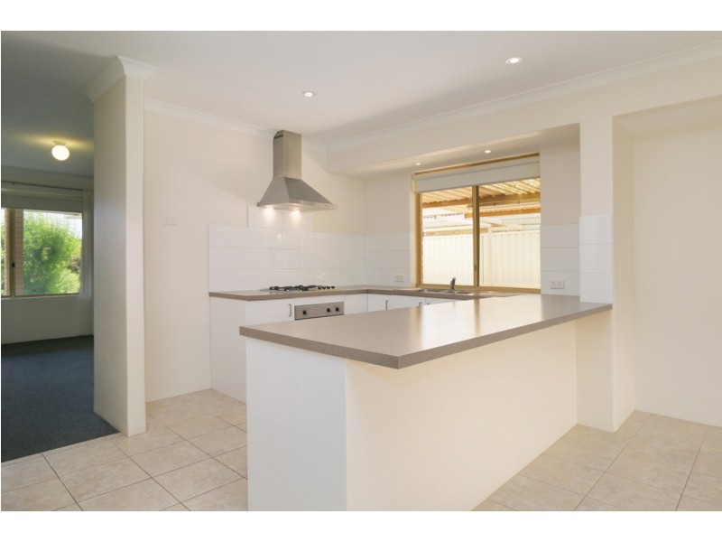 82 Bottlebrush Drive, Kiara WA 6054