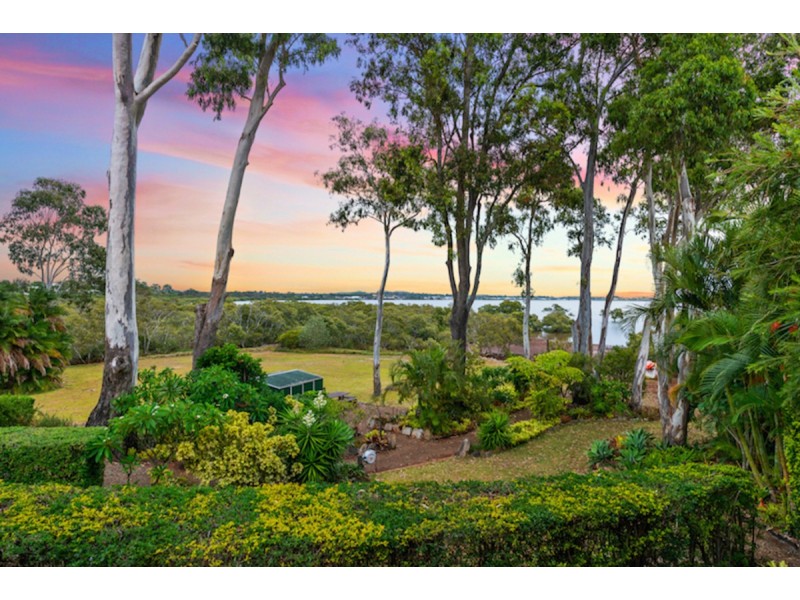 208 Main Road, Wellington Point QLD 4160