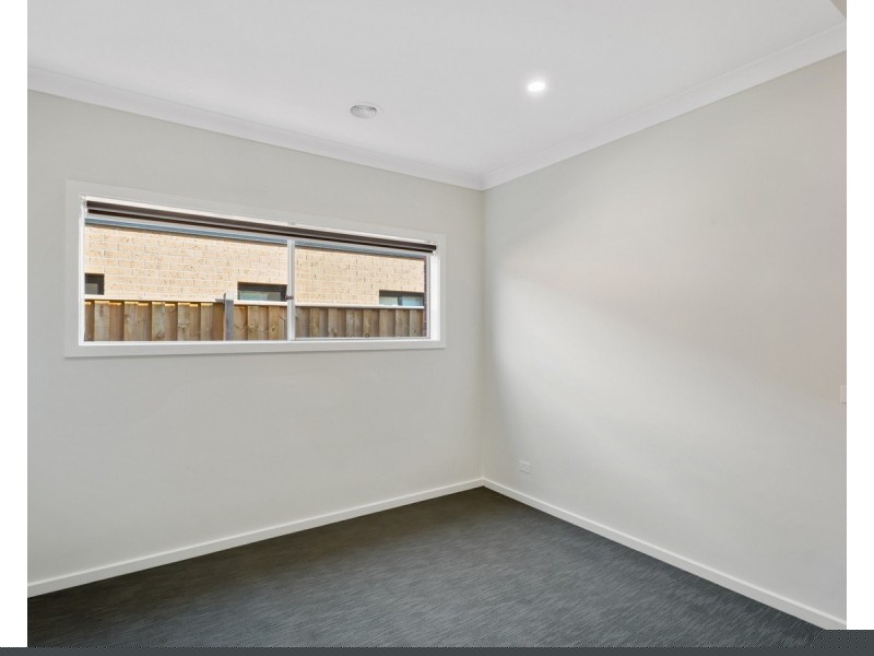 37 Honeydew Way, Rockbank VIC 3335