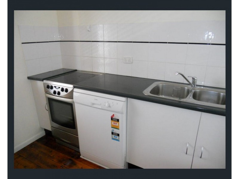32 Greenup Street, Redcliffe QLD 4020