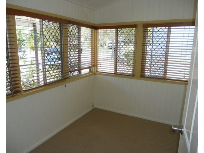 32 Greenup Street, Redcliffe QLD 4020
