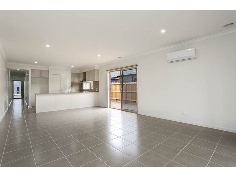 13 McLachlan Street, Bacchus Marsh VIC 3340