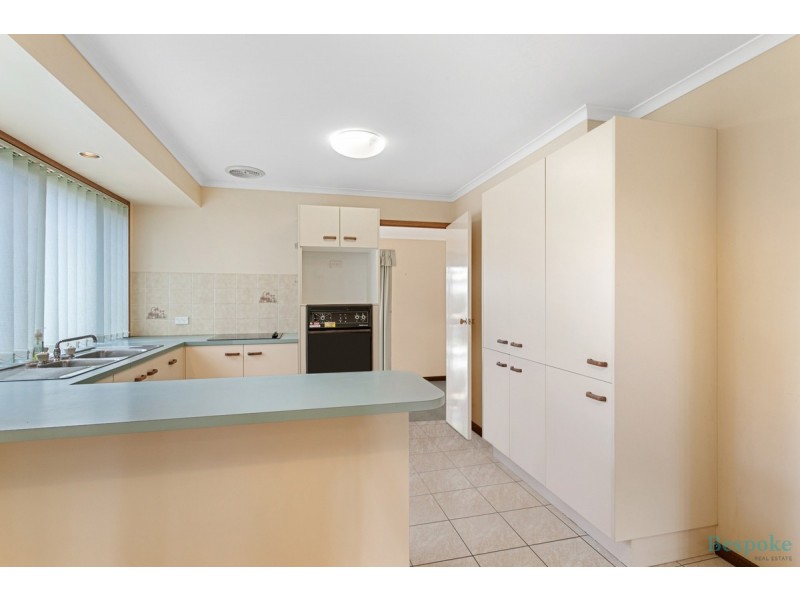 40 Gordon  Crescent, Sandstone Point QLD 4511