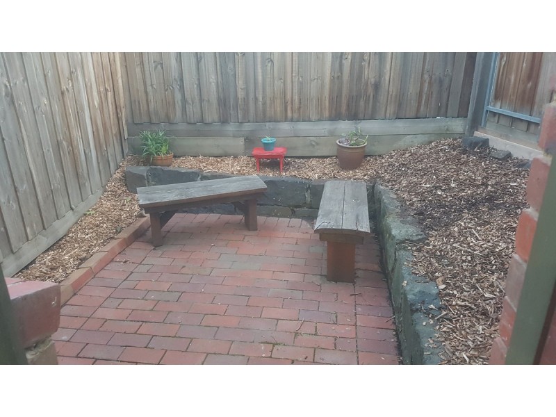 4/31 Barkly Street, Carlton VIC 3053