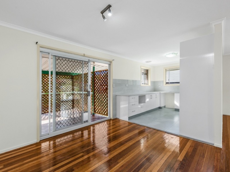 3 Juanita Grove, Springwood QLD 4127
