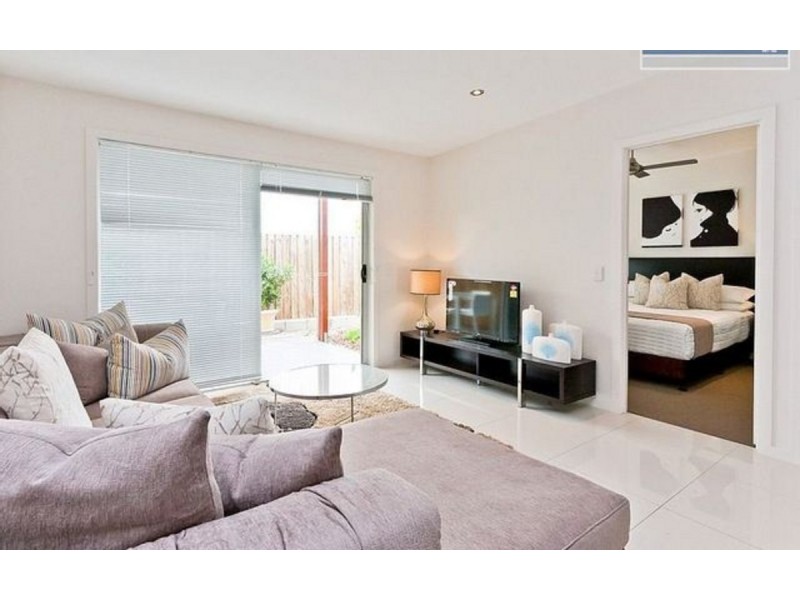 138 Cypress Street, Urangan QLD 4655