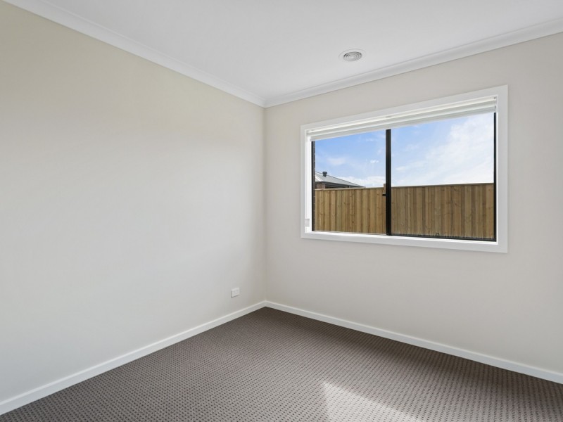 6 Fragrant Drive, Lara VIC 3212