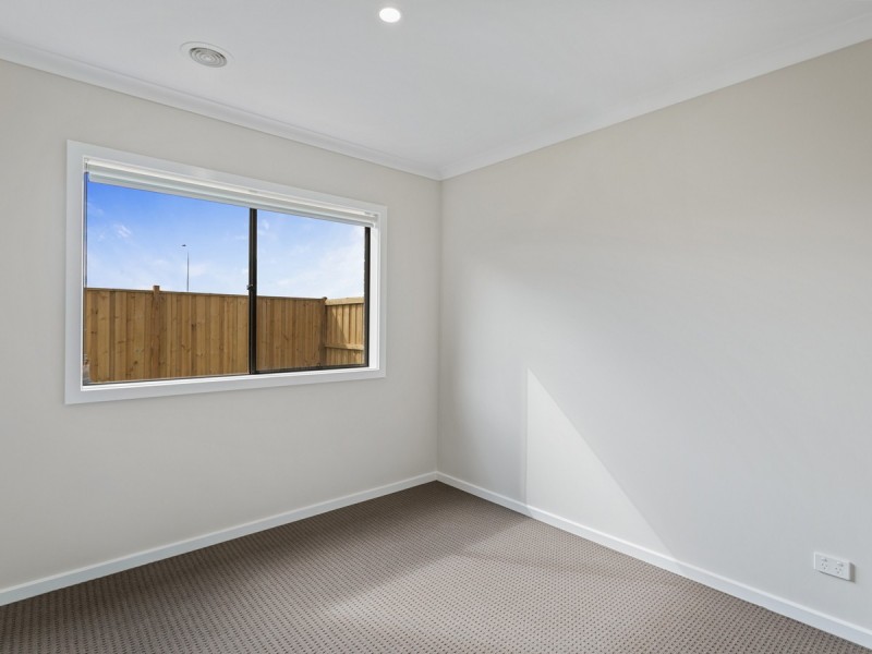 6 Fragrant Drive, Lara VIC 3212