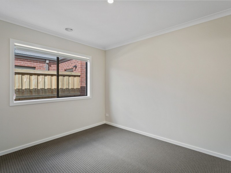 6 Fragrant Drive, Lara VIC 3212